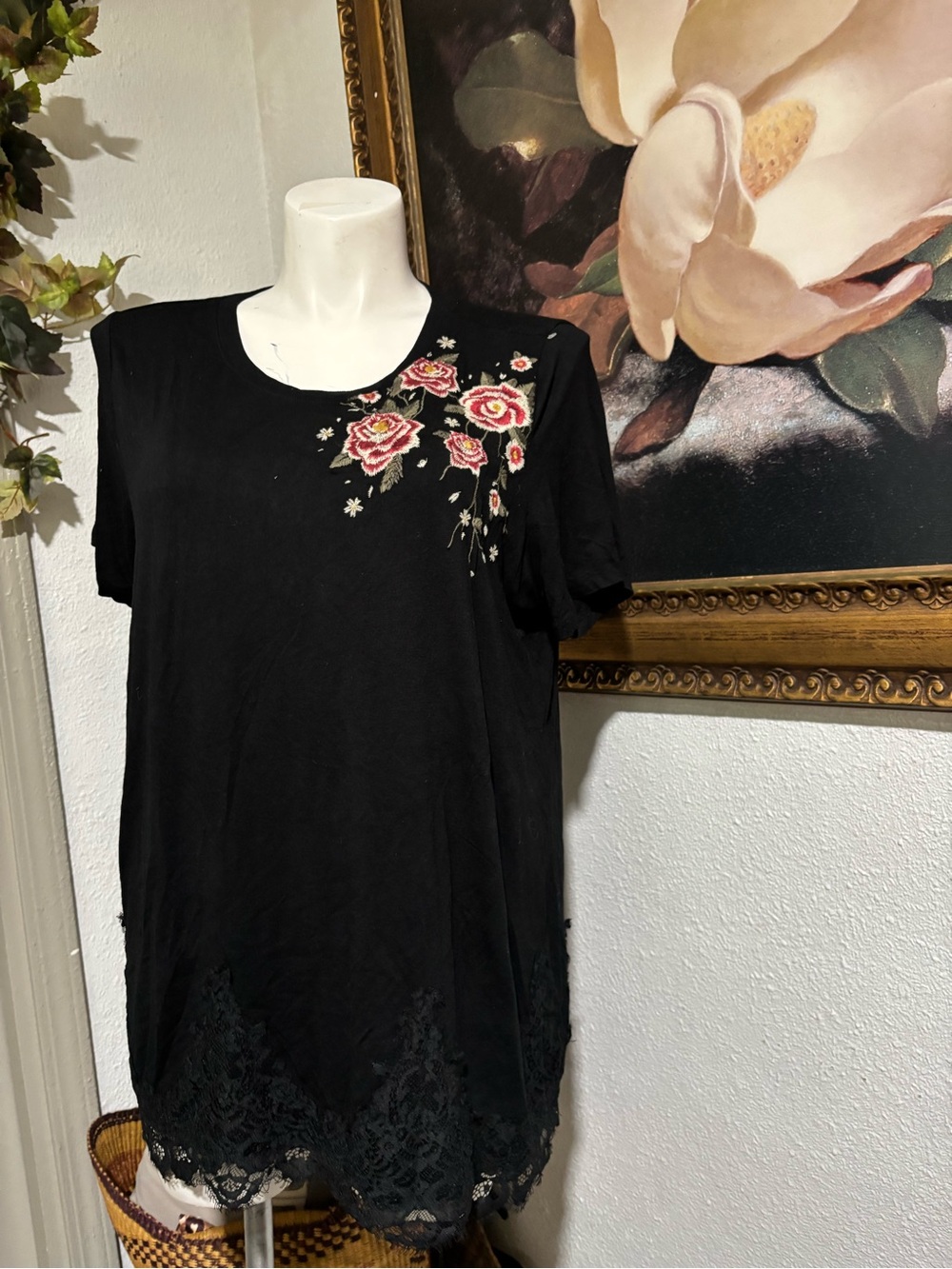 torrid Black Embroidered Rose Lace-Hem Camisole